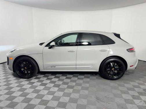 2025 Porsche Macan GTS