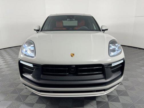 2025 Porsche Macan GTS