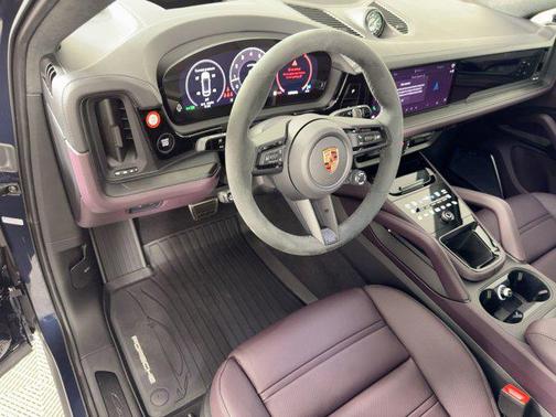 2026 Porsche Cayenne GTS