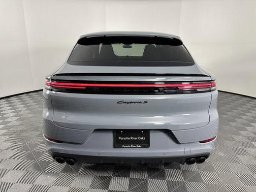 2025 Porsche Cayenne S