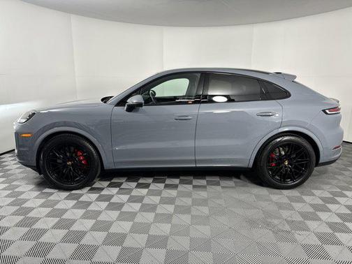 2025 Porsche Cayenne S