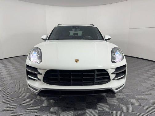 2015 Porsche Macan Turbo