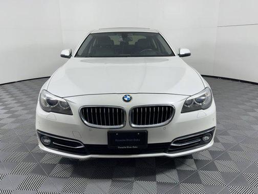 2016 BMW 528 528i
