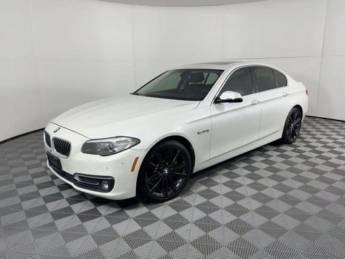 2016 BMW 528 528i