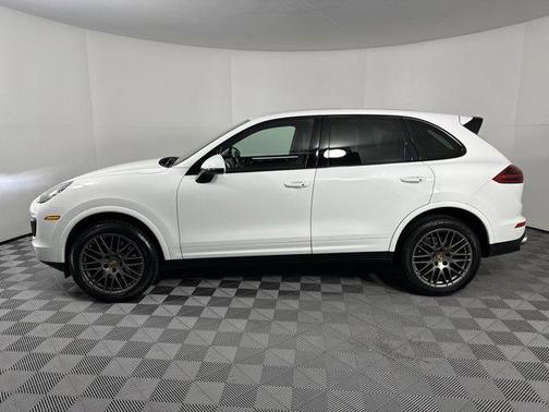 2017 Porsche Cayenne Platinum Edition