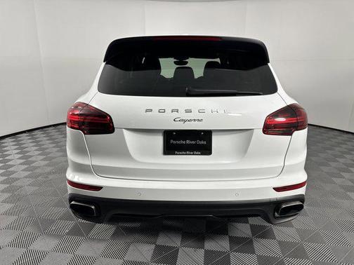 2017 Porsche Cayenne Platinum Edition