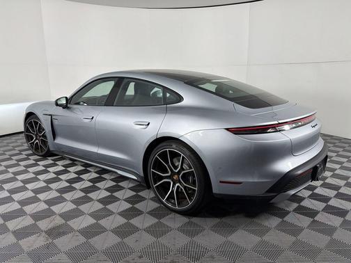 Dolomite Silver Metallic 2026 Porsche Taycan 4 Black Edition