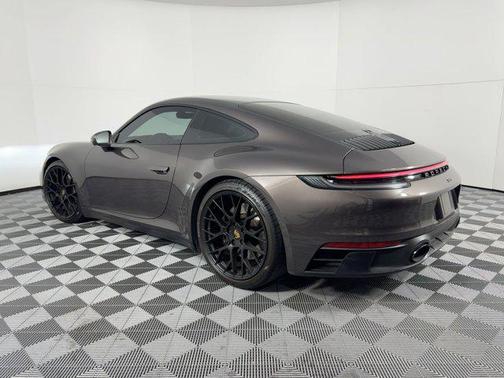 2022 Porsche 911 Carrera GTS