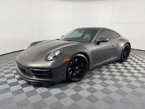 2022 Porsche 911 Carrera GTS