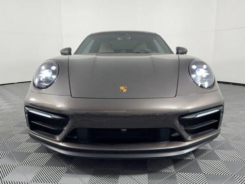 2022 Porsche 911 Carrera GTS