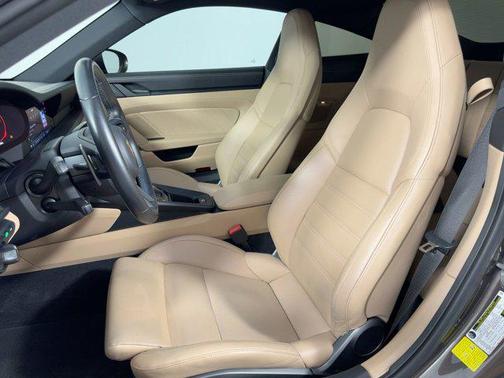 2022 Porsche 911 Carrera GTS