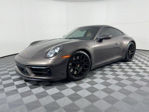 2022 Porsche 911 Carrera GTS