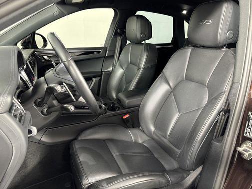 2022 Porsche Macan GTS