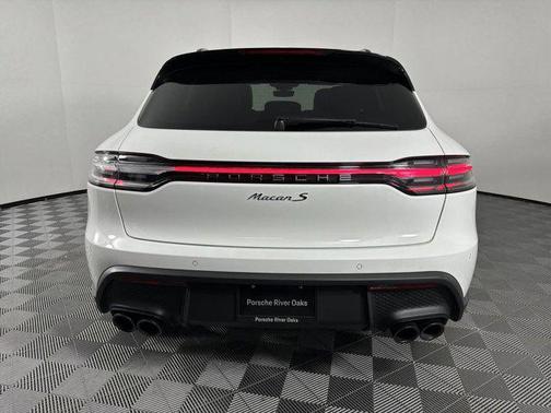 2024 Porsche Macan Base