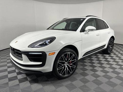 2024 Porsche Macan Base