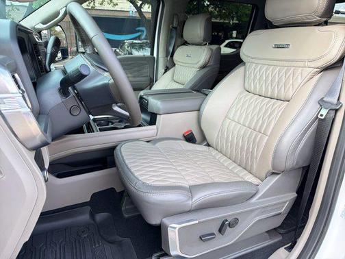 Star White Metallic Tri-Coat 2026 Ford F-250 Platinum