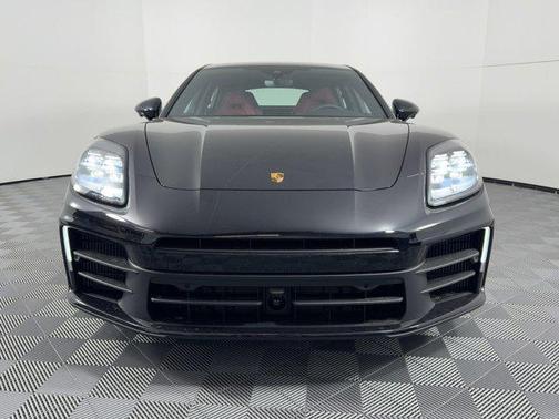 2026 Porsche Panamera RWD