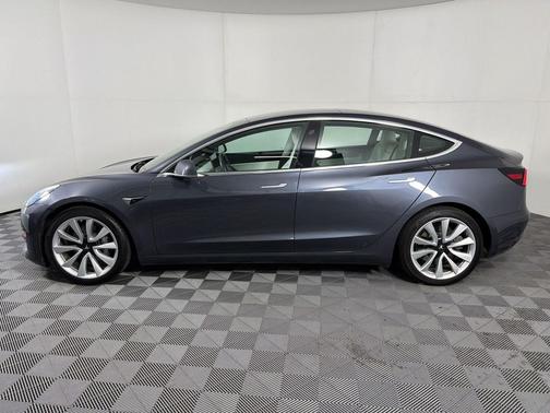 Midnight Silver Metallic 2018 Tesla Model 3 Long Range