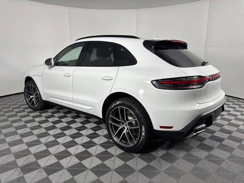 2026 Porsche Macan Macan