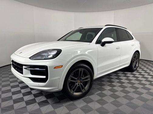 2025 Porsche Cayenne AWD