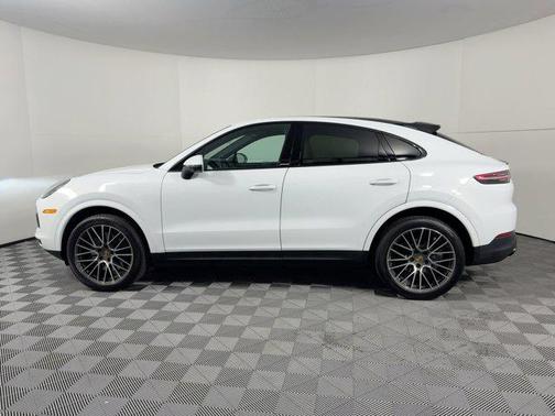 2022 Porsche Cayenne Cayenne