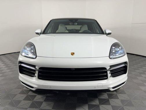2022 Porsche Cayenne Cayenne