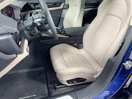 2026 Porsche Panamera RWD