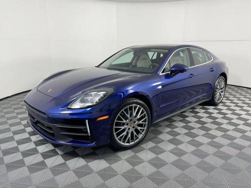 2026 Porsche Panamera RWD