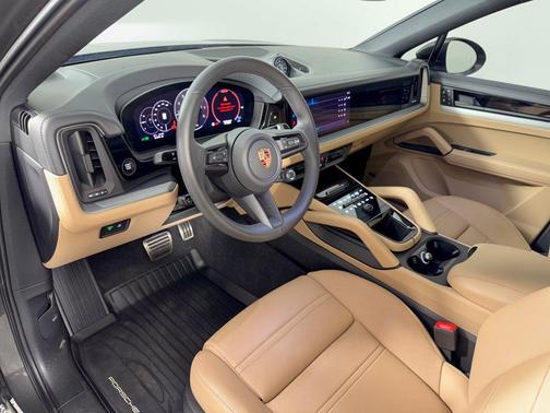 Quartzite Grey Metallic 2026 Porsche Cayenne Cayenne S E-Hybrid
