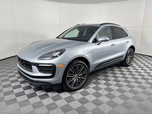 2026 Porsche Macan AWD