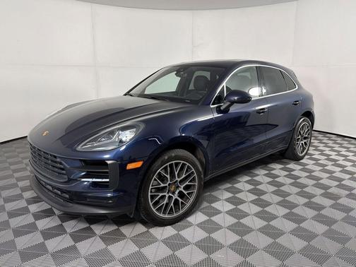 Night Blue Metallic 2019 Porsche Macan Macan