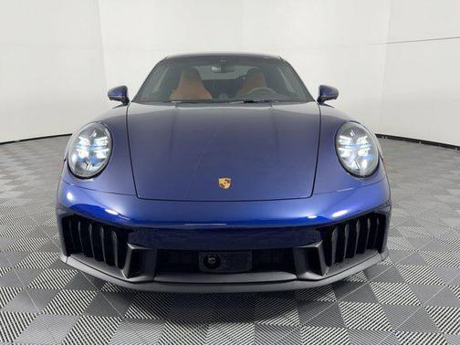 2026 Porsche 911 Carrera 4 GTS