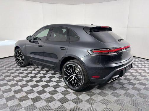 Volcano Grey Metallic 2026 Porsche Macan Macan