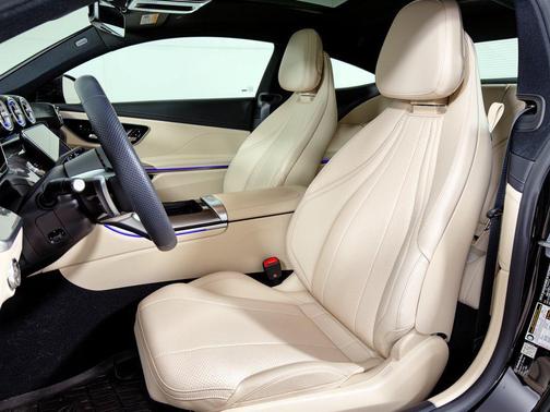 Obsidian Black Metallic 2026 Mercedes-Benz CLE 300 4MATIC Coupe