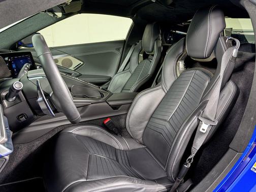 Elkhart Lake Blue Metallic 2023 Chevrolet Corvette Stingray w/3LT