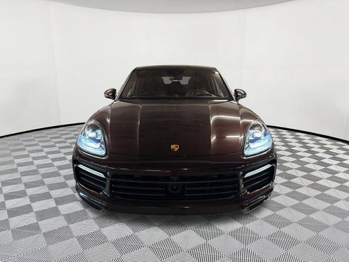 Mahogany Metallic 2023 Porsche Cayenne Platinum Edition