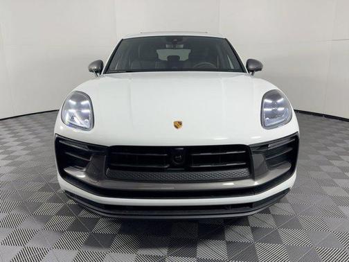 2026 Porsche Macan T