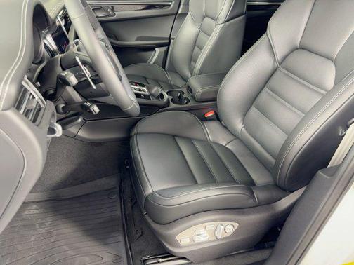 2026 Porsche Macan T