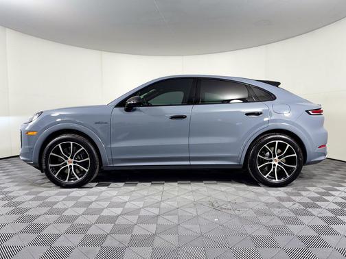 Arctic Grey 2026 Porsche Cayenne E-Hybrid
