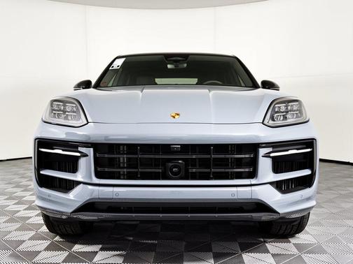 Arctic Grey 2026 Porsche Cayenne E-Hybrid