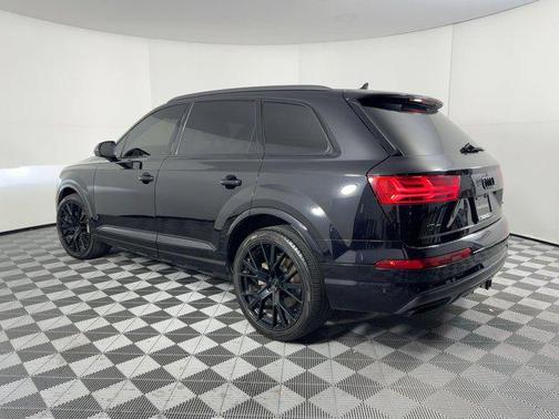 2019 Audi Q7 55 Prestige