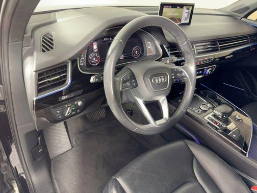 2019 Audi Q7 55 Prestige