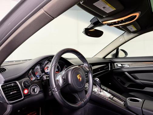 Rhodium Silver Metallic 2014 Porsche Panamera 4S
