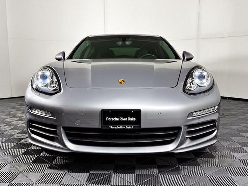 Rhodium Silver Metallic 2014 Porsche Panamera 4S