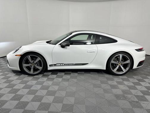 2024 Porsche 911 Carrera T