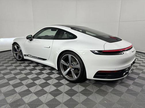 2024 Porsche 911 Carrera T