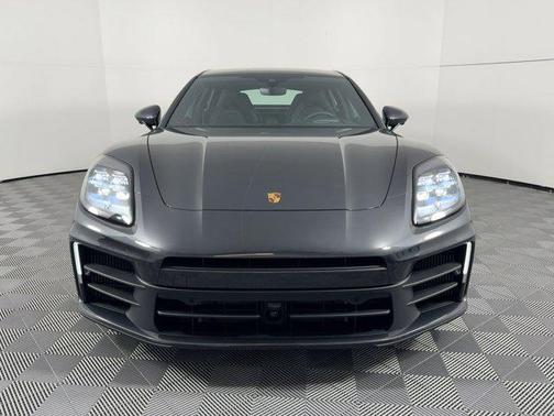 2026 Porsche Panamera 4