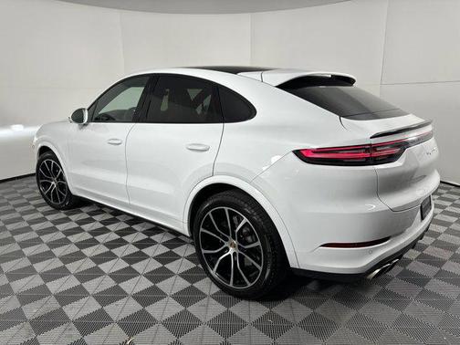 2023 Porsche Cayenne Turbo