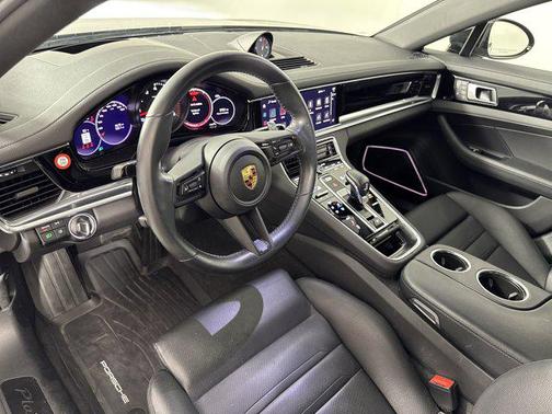 2022 Porsche Panamera Platinum Edition