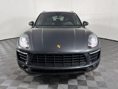 Volcano Grey Metallic 2017 Porsche Macan Macan